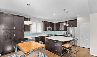 21553 CENTER POINT Cir, Ashburn, VA 20147