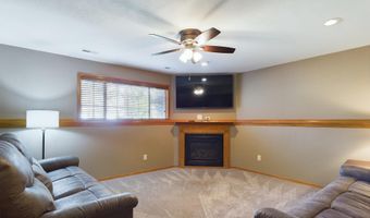 301 W Hackberry St, Brandon, SD 57005