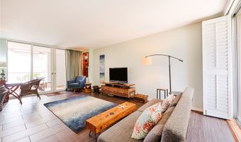 2979 Kalakaua Ave 205, Honolulu, HI 96815