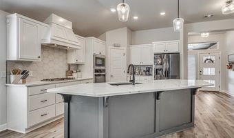428 Vista Dr, Yukon, OK 73099