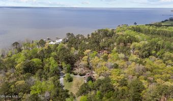 512 Raymond Dr, Arapahoe, NC 28510