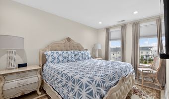 5 Brentwood Cir, Danbury, CT 06810