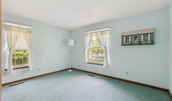 110 Acker Dr, Ada, OK 74820