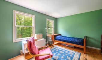 17 Hoyt Rd, Bethel, CT 06801