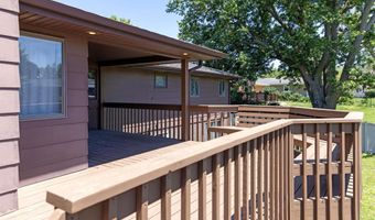 305 E 21st St, Atlantic, IA 50022