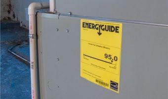 1040 Mercer Ave, Akron, OH 44320