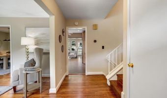 8108 BEECH TREE Rd, Bethesda, MD 20817