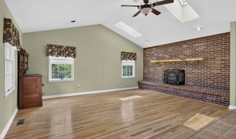 19368 Triple Crown Dr, Abingdon, VA 24211