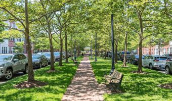 5120 GRIMM Dr, Alexandria, VA 22304