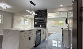 7102 JAYHAWK St, Annandale, VA 22003