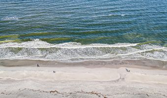 128 SEMINOLE Rd 11, Atlantic Beach, FL 32233