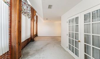 2 School St 133, Lincoln, RI 02802