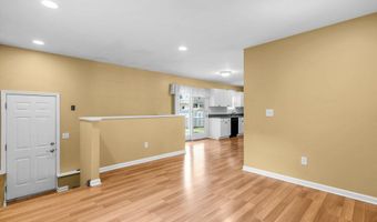316 Seaman Ave, Beachwood, NJ 08722