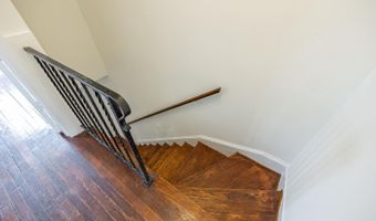 156 WESMOND Dr, Alexandria, VA 22305