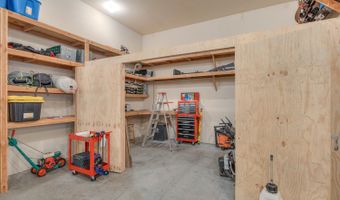 17295 Azusa Rd, Bend, OR 97707