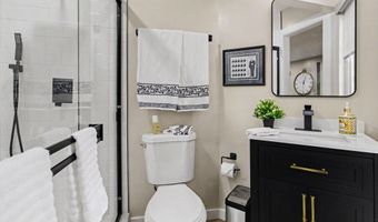 592 S 7th St, Ann Arbor, MI 48103
