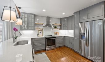 1918 Woodland Dr, Charlotte, NC 28205