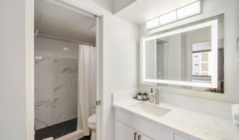 201 Ohua Ave 906, Honolulu, HI 96815