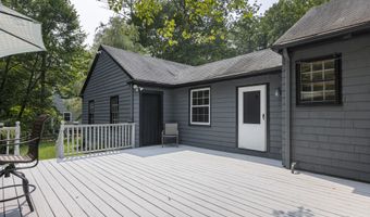 91 Blackstrap Rd, Falmouth, ME 04105