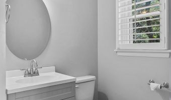 2202 Trowbridge Rd, Albany, GA 31721