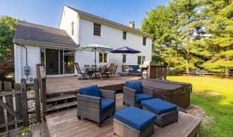 56 Juniper Dr, Avon, CT 06001