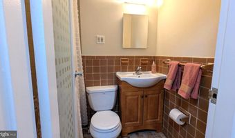 10320 WESTLAKE Dr E301, Bethesda, MD 20817