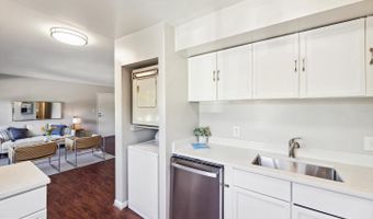 3314 S 28TH St 304, Alexandria, VA 22302