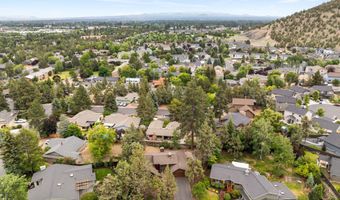 1869 NE Moonglow Ct, Bend, OR 97701