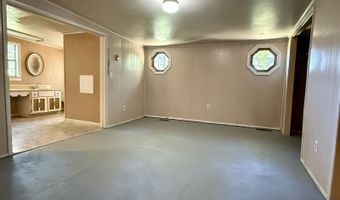 5016 Townsend Rd, Athens, OH 45701