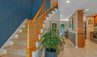 111 Trotters Ln, Allendale, NJ 07401