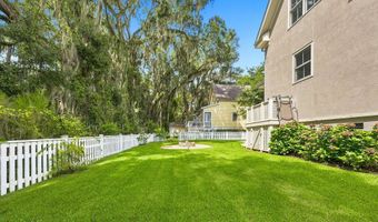 79 Bostick Cir, Beaufort, SC 29902