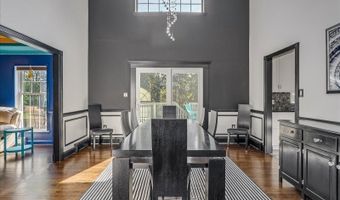 11 Macintosh Dr, Andover, NJ 07848