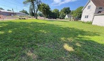 49 S Hering St, Appleton, MN 56208
