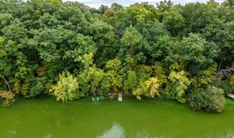 1331 N BRIARCLIFF Dr, Appleton, WI 54915
