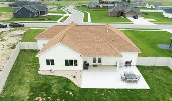 201 Thoroughbred Ln, Auburn, IN 46706