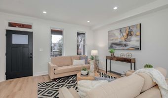 810 MADISON St NW, Washington, DC 20011
