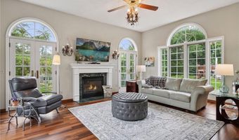 1511 Colleen Ave, Arden Hills, MN 55112