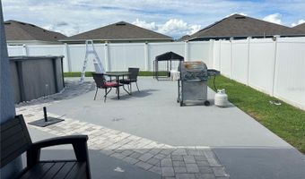 911 WATERVILLE Dr, Auburndale, FL 33823
