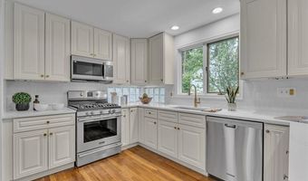 1816 Frieze Ave, Ann Arbor, MI 48104