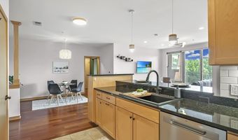 1802 Monroe St 304, Madison, WI 53711