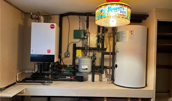 2 Cobble Hill Rd, Lincoln, RI 02865