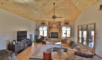 6 Chondell Dr, Cody, WY 82414