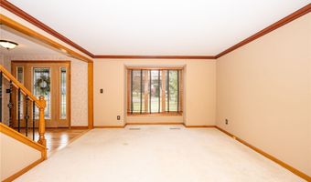 190 Wyeth Dr, Amherst, NY 14068