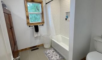 1107 Lower Ford Rd, Ava, MO 65608