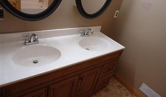 2933 Ashley Dr, Adrian, MI 49221