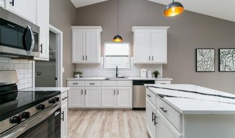 2413 Rosswood Ln, Arnold, MO 63010
