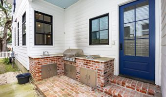 818 Park Blvd, Baton Rouge, LA 70806