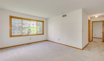 12818 Eastview Curv, Apple Valley, MN 55124