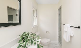 5445 E 72nd Pl, Indianapolis, IN 46250