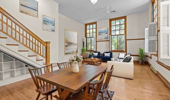 35 Nonantum St C, Boston, MA 02135